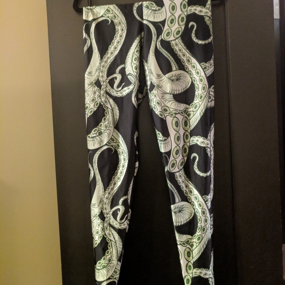 Blackmilk Tentacular Leggings